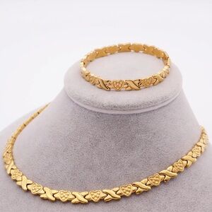 XOXO hugs & kisses Set Luxury Dainty hearts strawberry print Necklace Bracelet